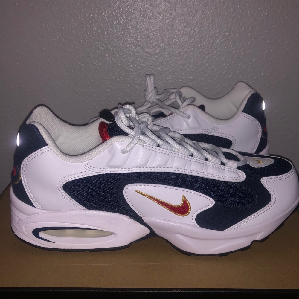 **SOLD** Nike air max triax USA